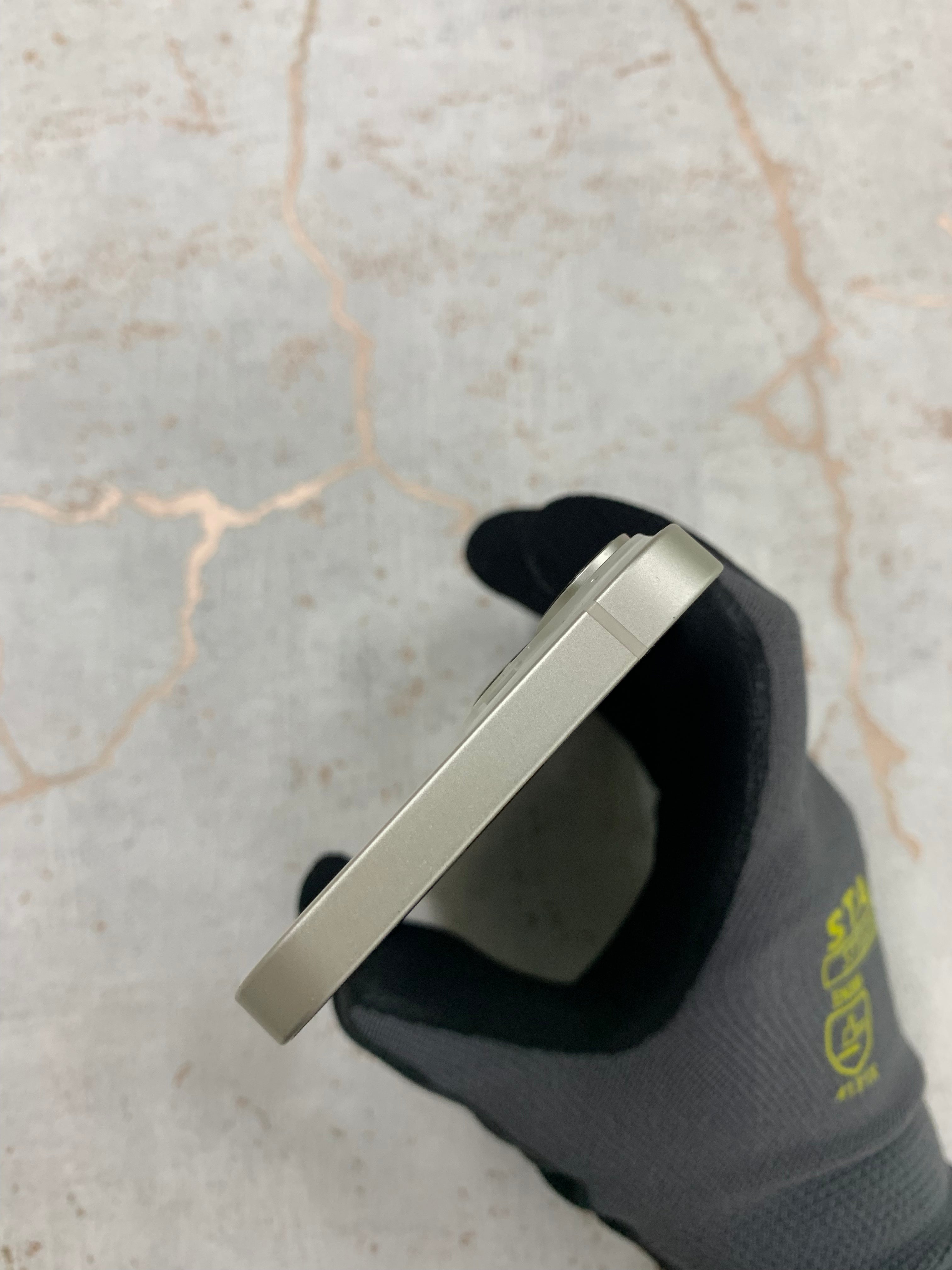 Pre-Owned iPhone 14 128GB White | A+ (95% New)